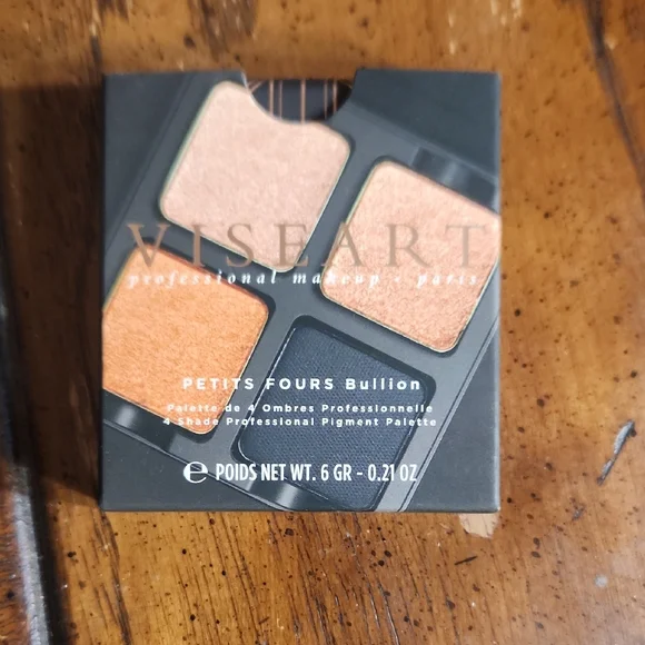 Viseart Quad Palette with Gold and Black Shades - Picture 4 of 4